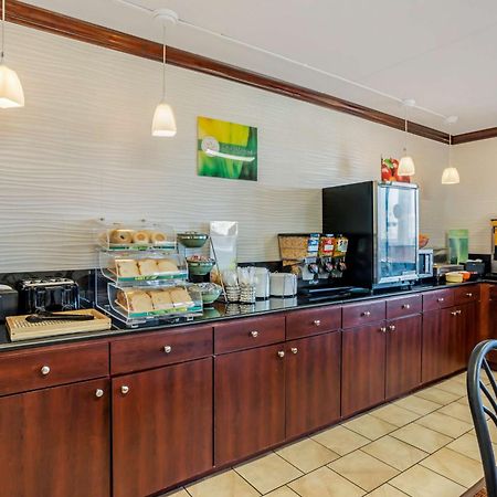 Quality Inn Enola - Harrisburg Eksteriør billede