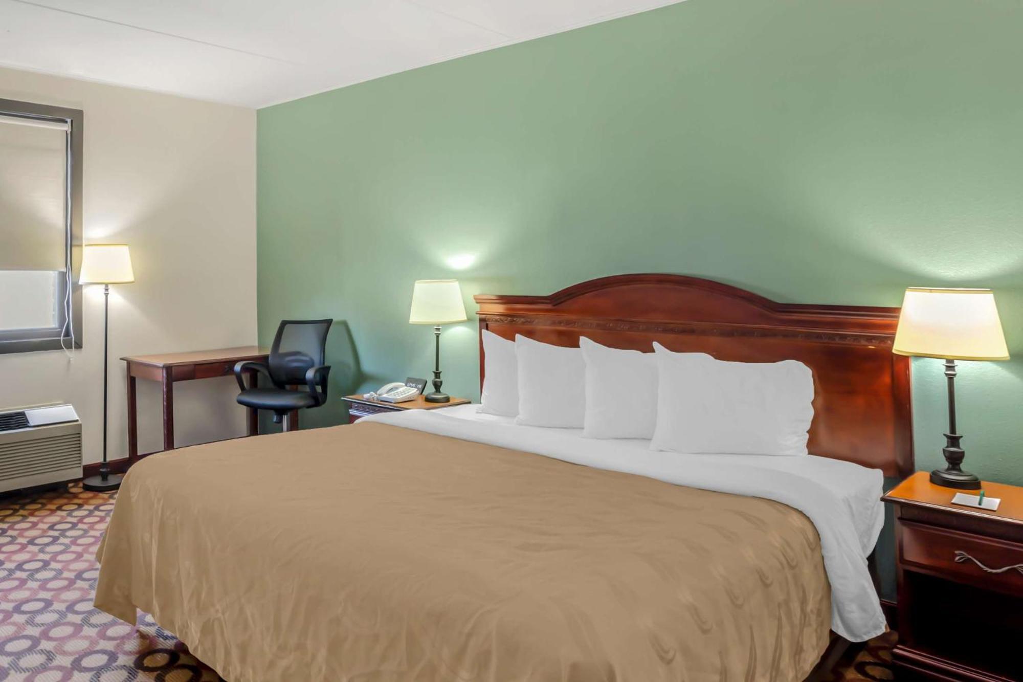 Quality Inn Enola - Harrisburg Eksteriør billede
