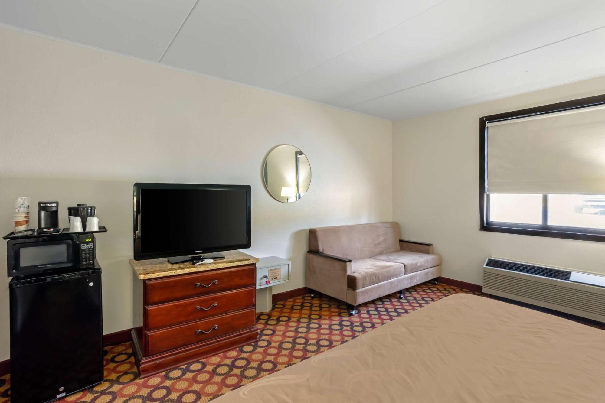 Quality Inn Enola - Harrisburg Eksteriør billede
