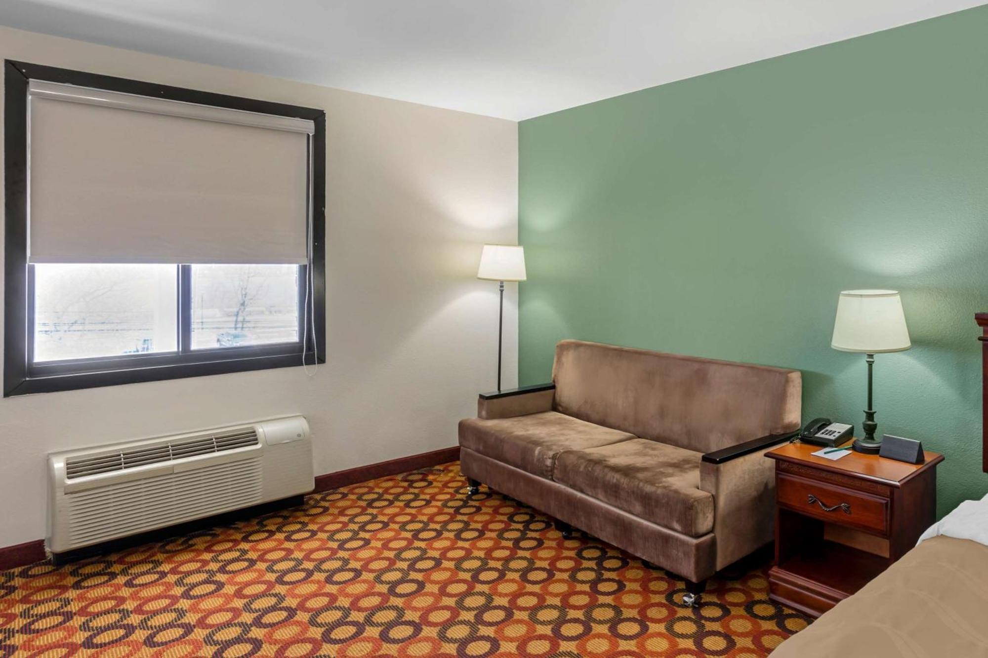 Quality Inn Enola - Harrisburg Eksteriør billede