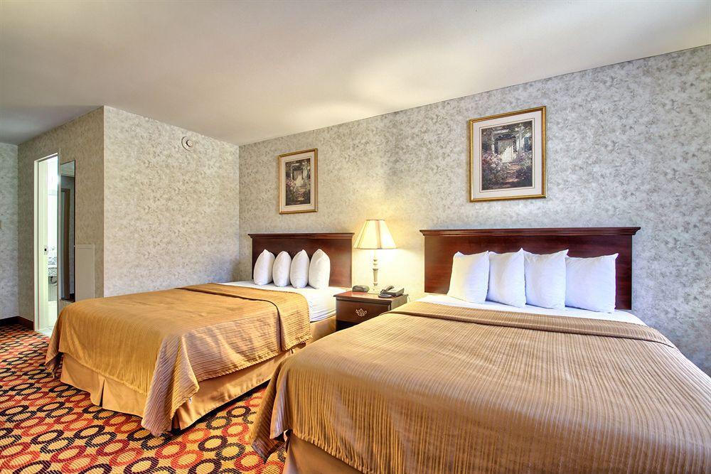 Quality Inn Enola - Harrisburg Eksteriør billede