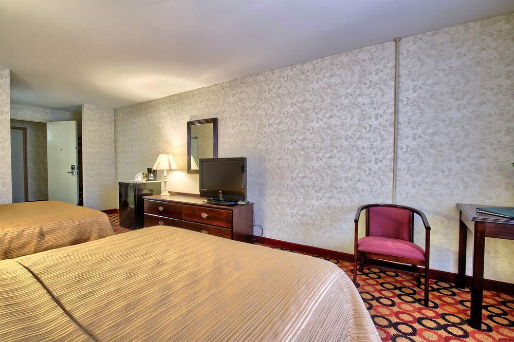 Quality Inn Enola - Harrisburg Eksteriør billede