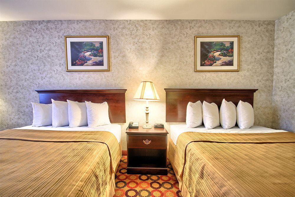Quality Inn Enola - Harrisburg Eksteriør billede