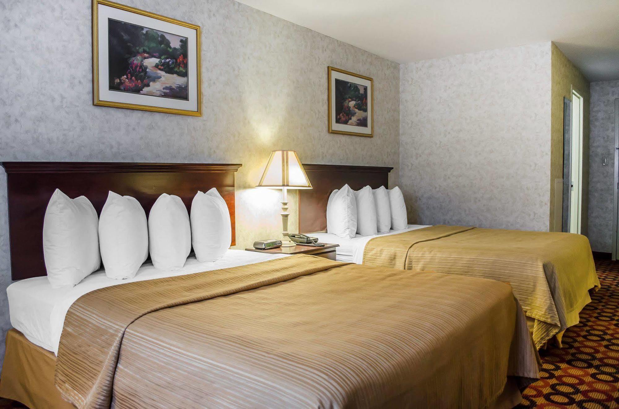 Quality Inn Enola - Harrisburg Eksteriør billede